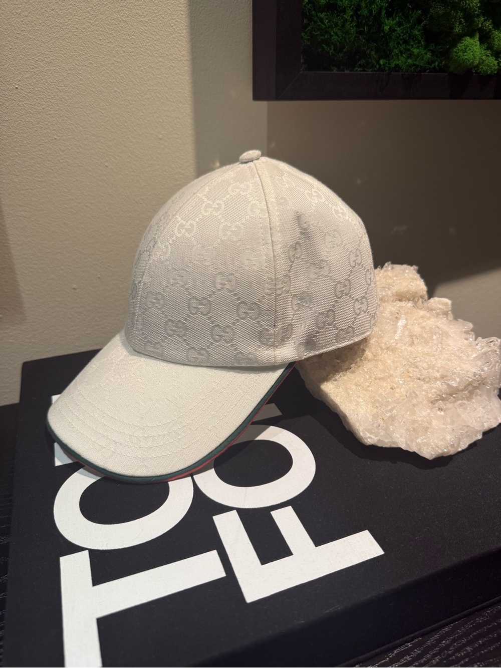 Gucci Off-White GG Jacquard Baseball Cap with Web Trim-worn once